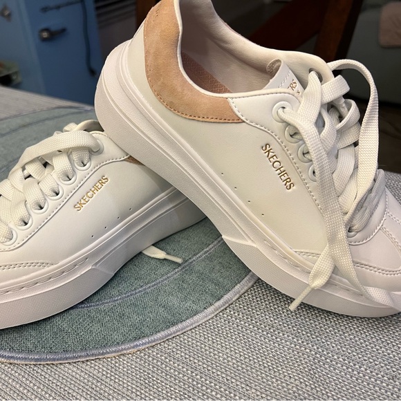 Skechers White and Pink Women's Sneakers - Picture 5 of 10